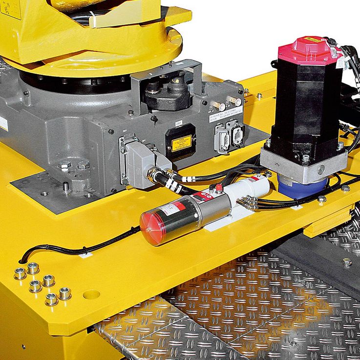 RLE-Assi per robot  ·  RLE Assi per robot sono sistemi stati progettati e realizzati sistemi per la capacità fino al 10 tonnellate di peso del robot.