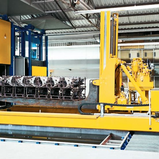 WINKEL handling systems · handling unit for hardening process  ·  lifting, moving, tilting, turning  · load capacity 3 t at 5.000 mm LC