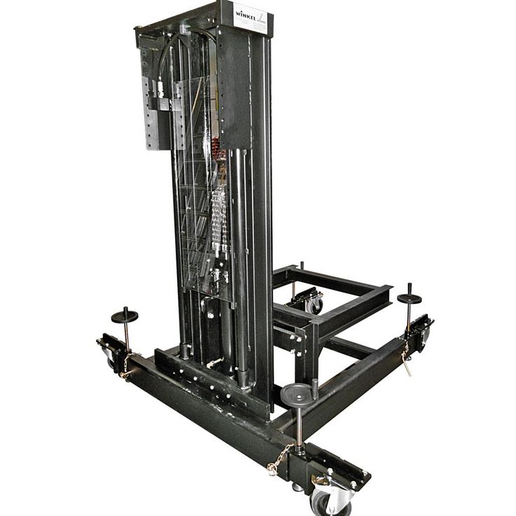 Unidad de elevación en el teatro ·  Elevador de personas ·  Accionamiento manual y dispositivo de bloqueo ·  Silencioso ·  Capacidad de carga: 600 kg
